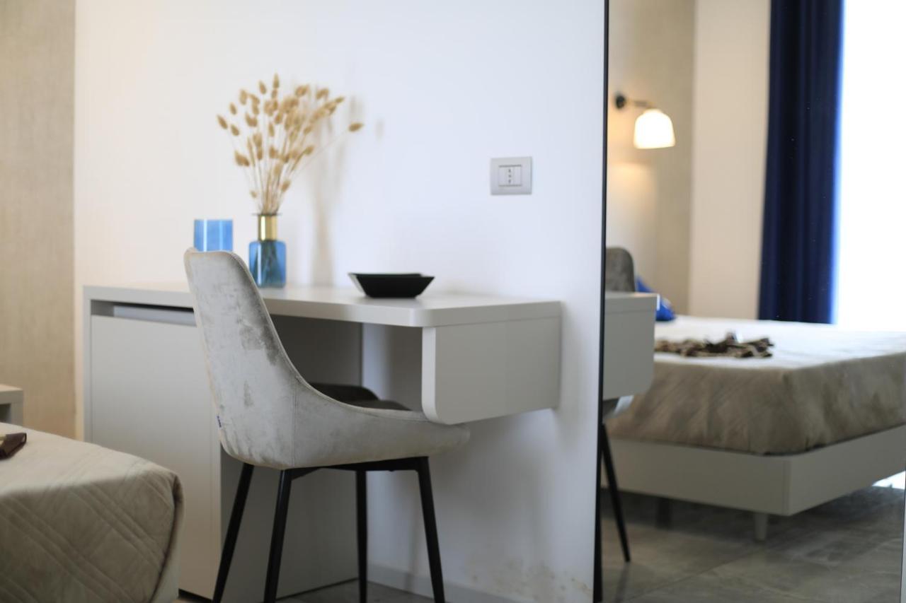 Calaluna Rooms Порто-Чезарео Экстерьер фото