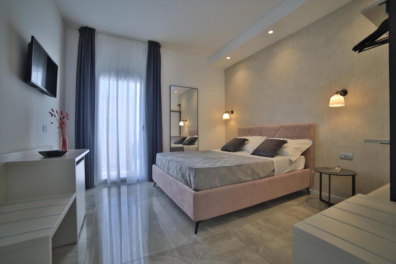 Calaluna Rooms Порто-Чезарео Экстерьер фото