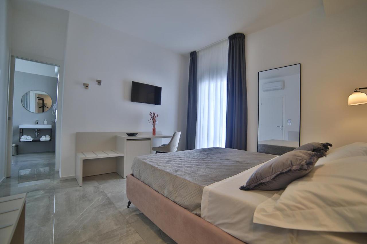 Calaluna Rooms Порто-Чезарео Экстерьер фото